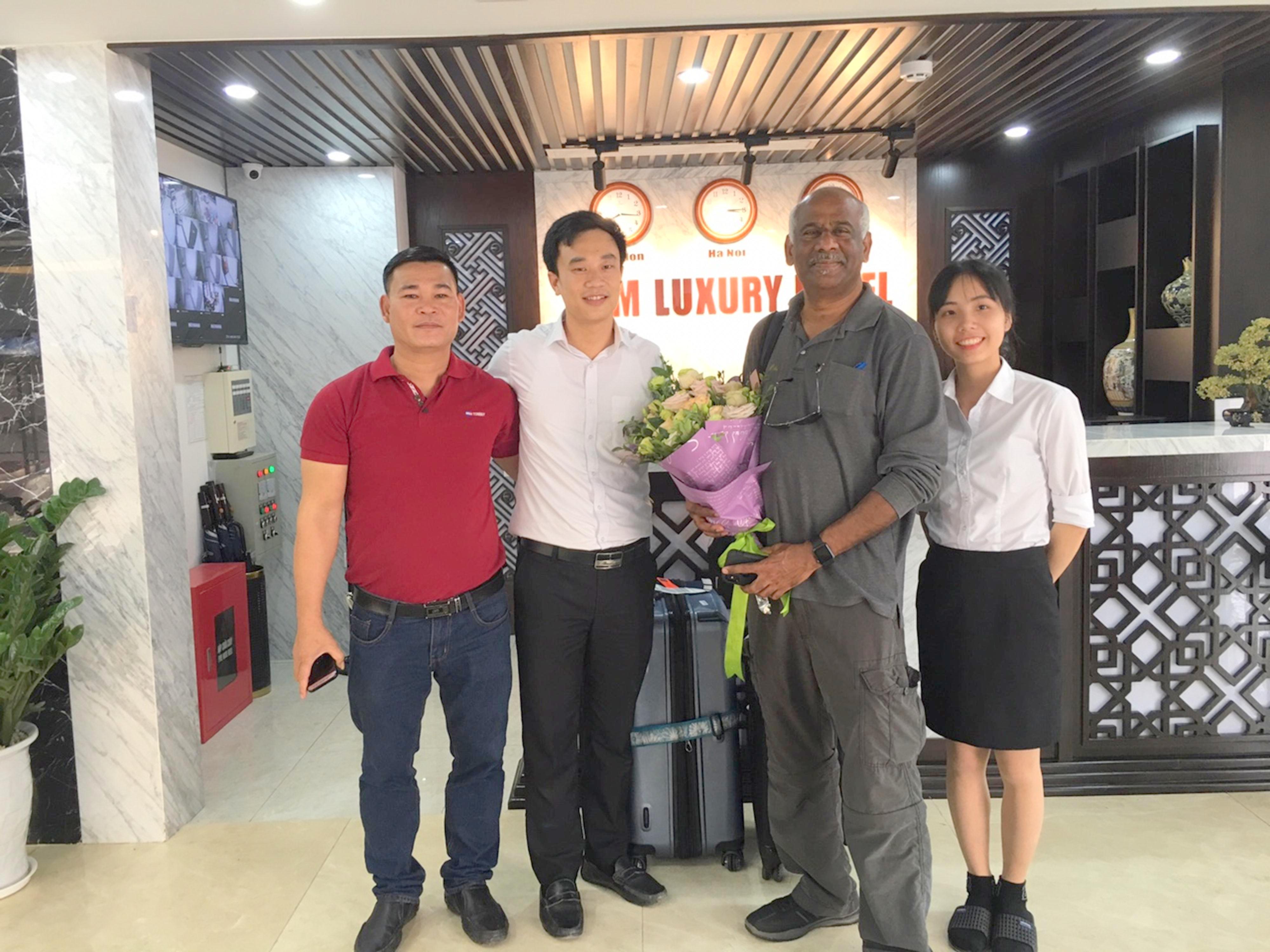 T&M Luxury Hotel Hanoi Buitenkant foto
